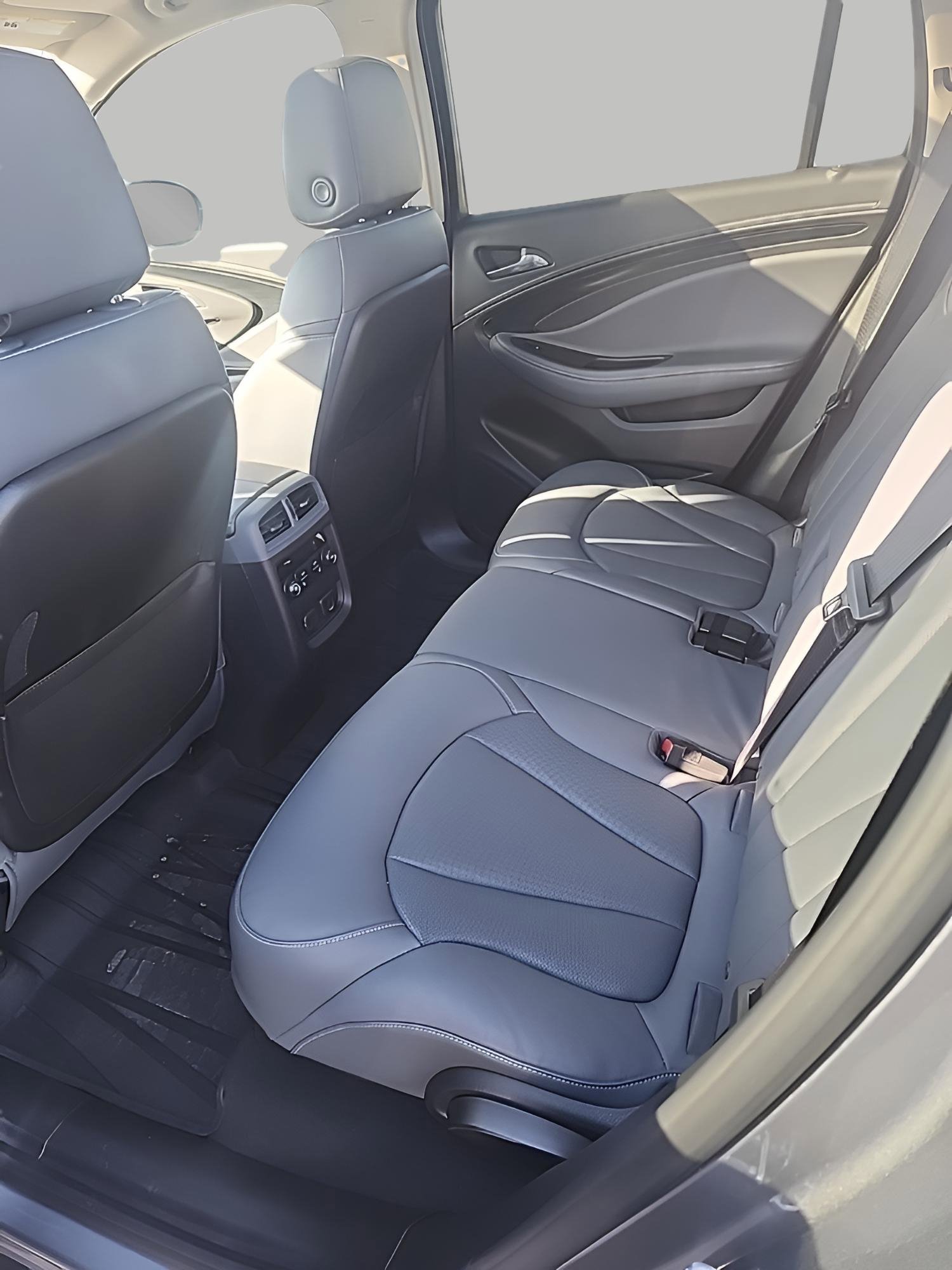 Used 2019 Buick Envision Premium w/ Driver Confidence Package image 13