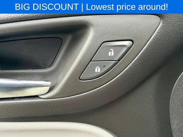 Used 2023 Chevrolet Equinox LT w/ LPO, Floor Liner Package FWD image 23