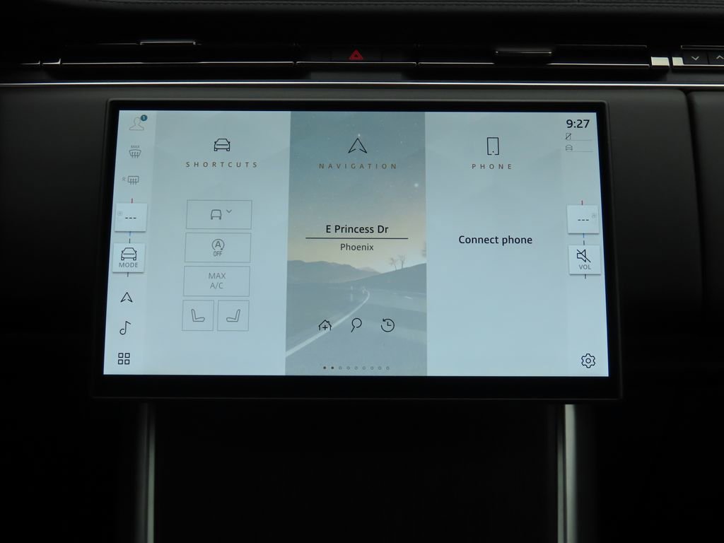 New 2025 Land Rover Range Rover SE image 14