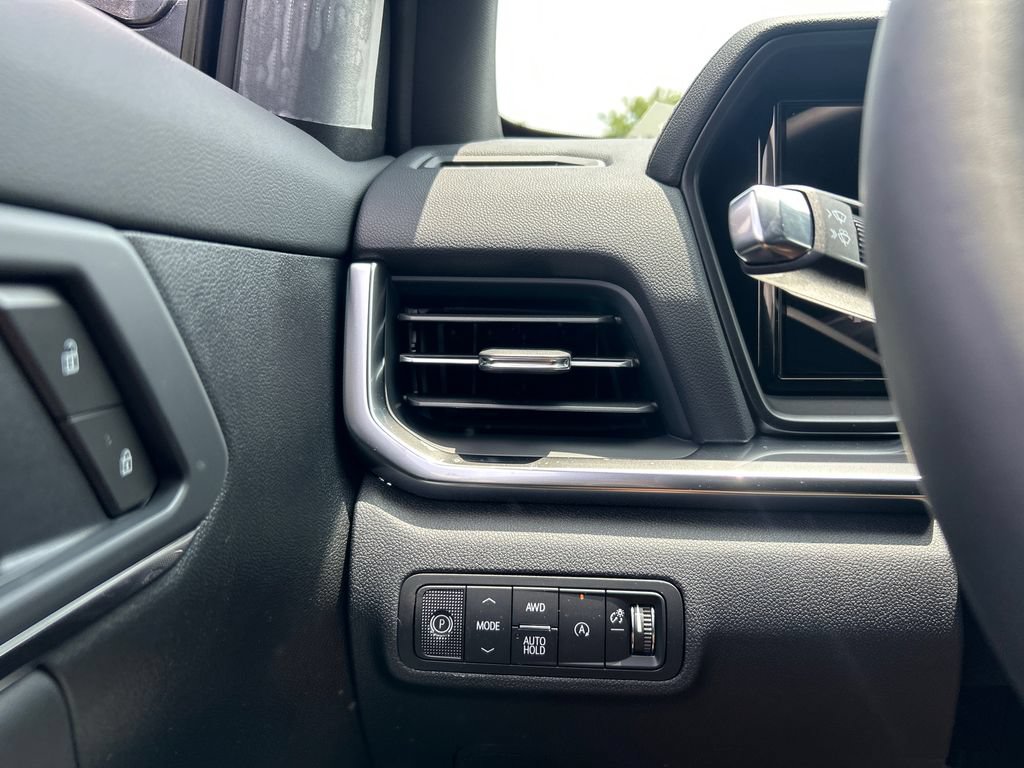 New 2027 GMC Terrain Elevation w/ Technology Package II AWD/4WD image 20