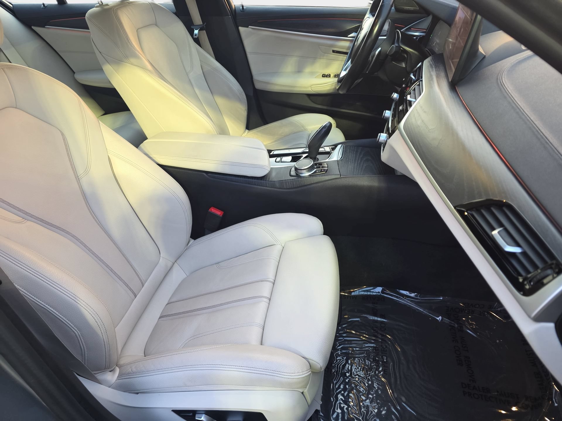 Used 2023 BMW 540i w/ Premium Package RWD image 10