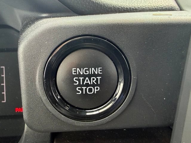 Used 2025 Toyota Tacoma SR5 AWD/4WD image 24