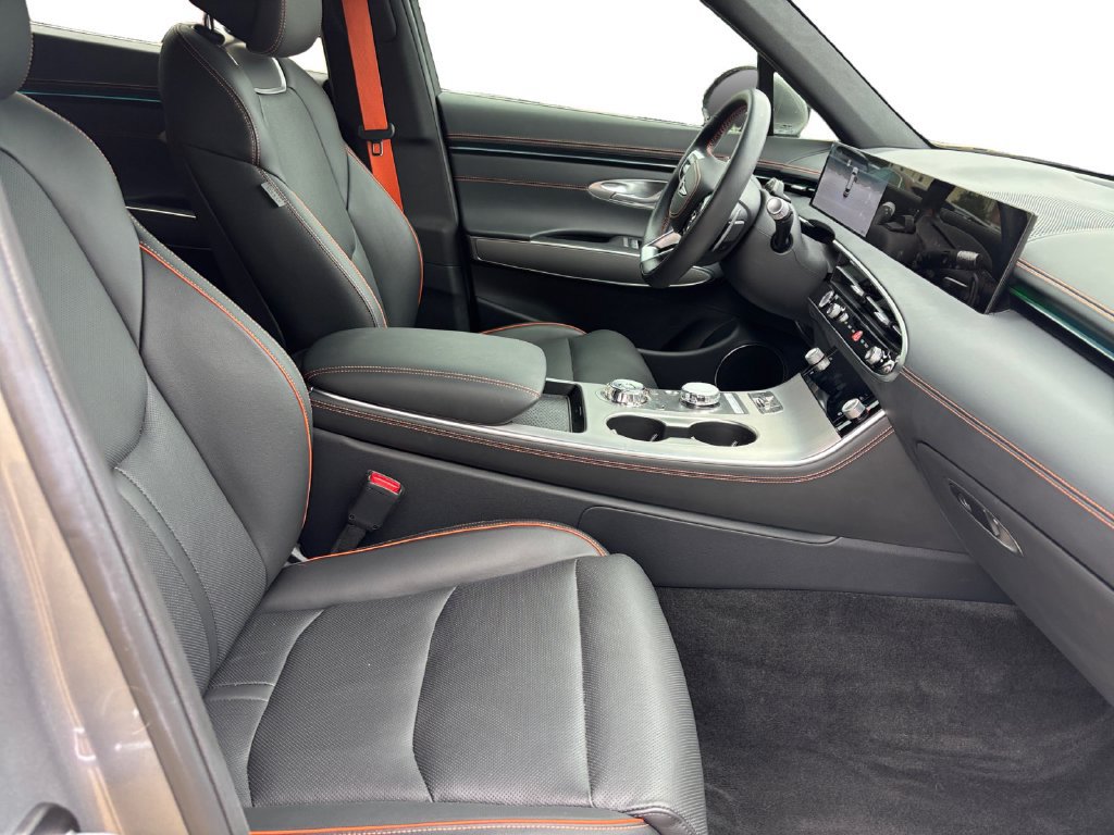 New 2026 Genesis GV70 3.5T Sport Advanced AWD/4WD image 15