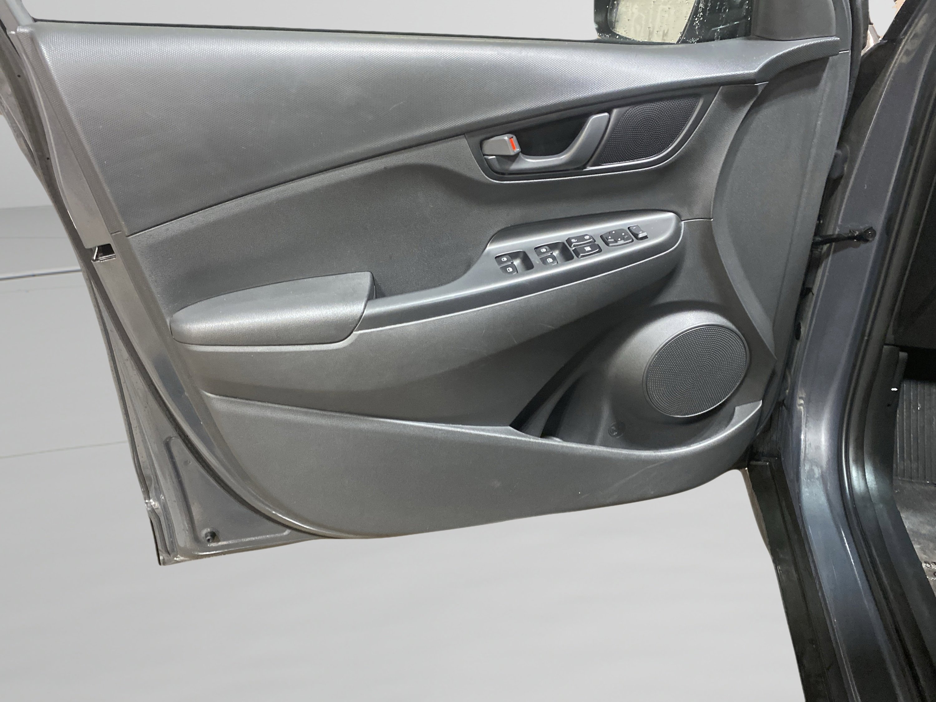 Used 2023 Hyundai Kona SEL w/ Cargo Package image 13