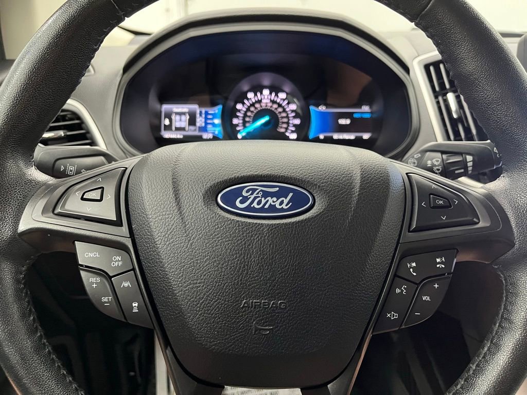 Used 2022 Ford Edge SEL image 21