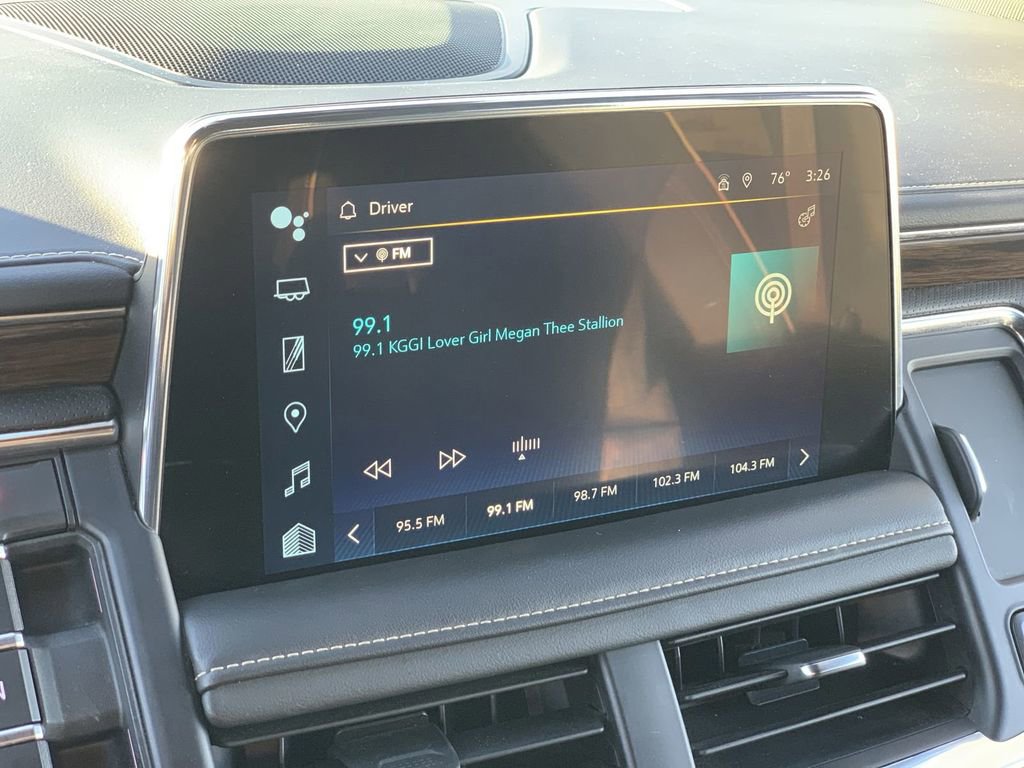 Used 2024 Chevrolet Suburban Premier image 10