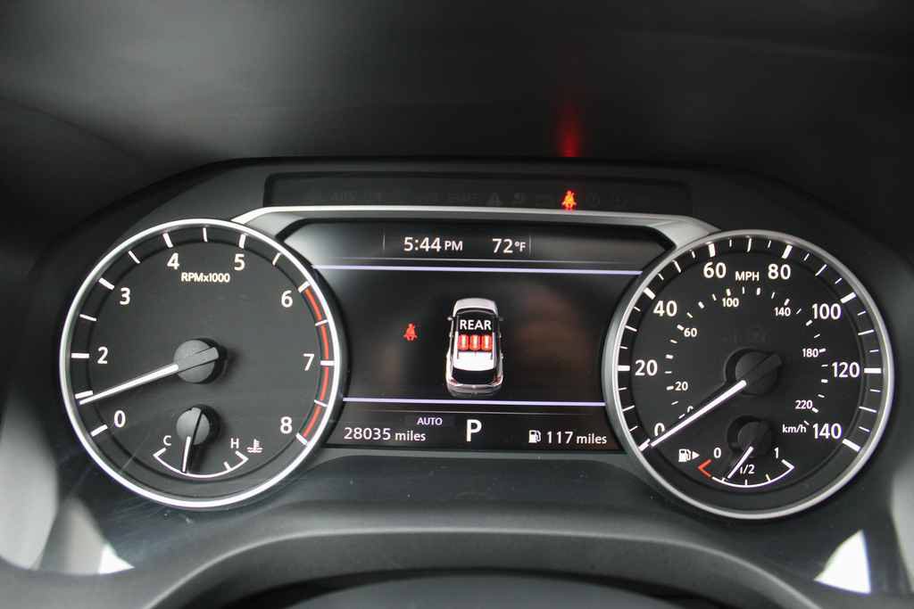 Used 2023 Nissan Rogue SL AWD/4WD image 16