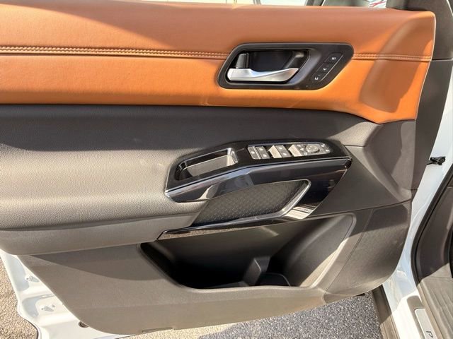 New 2026 Nissan Pathfinder Platinum w/ Cargo Package image 10