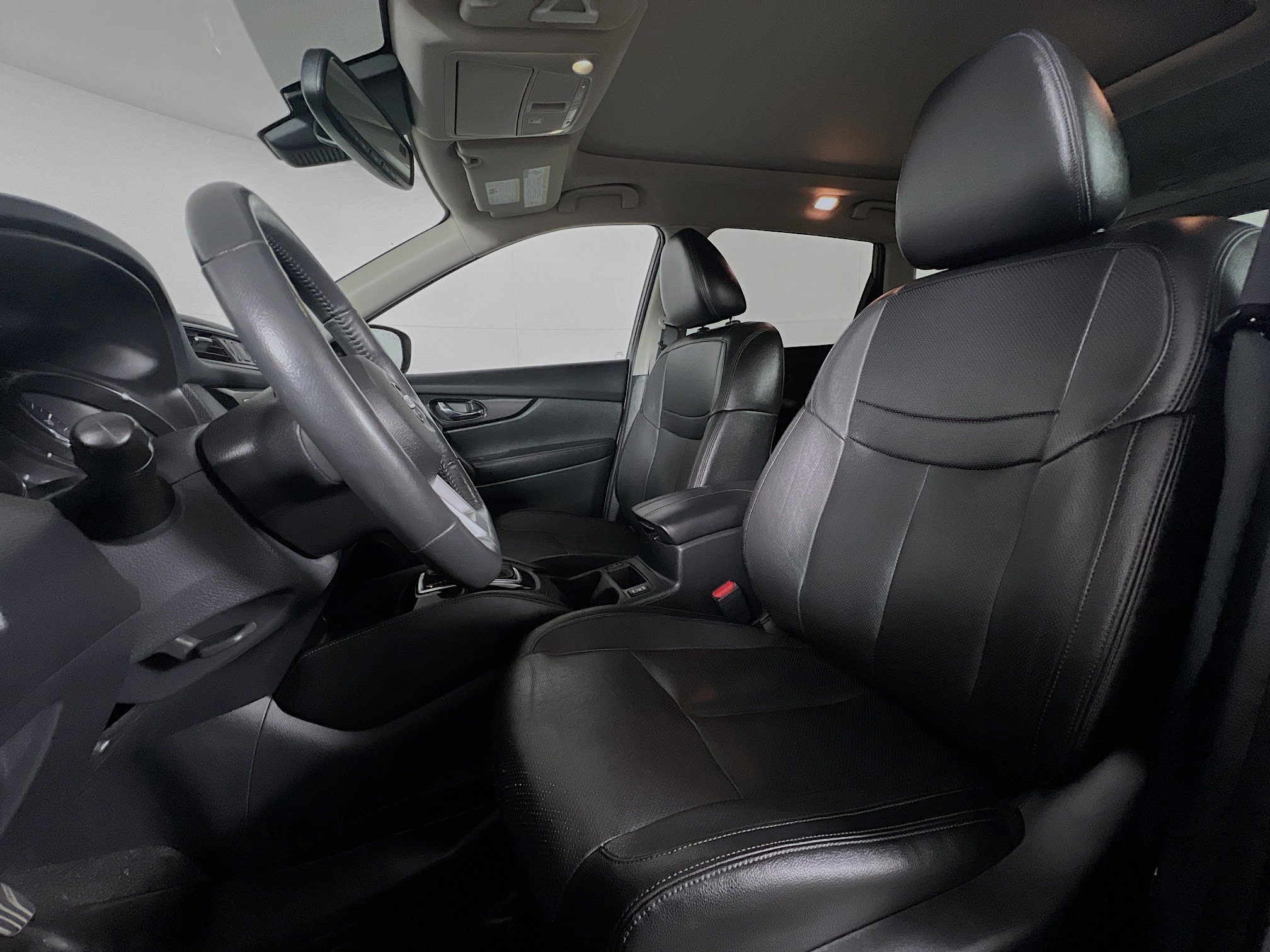 Used 2017 Nissan Rogue SL w/ SL HEV Premium Package image 11