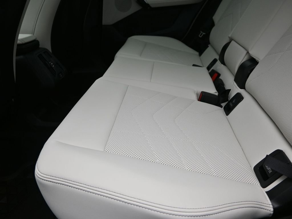 New 2026 BMW X1 xDrive28i w/ Convenience Package AWD/4WD image 16