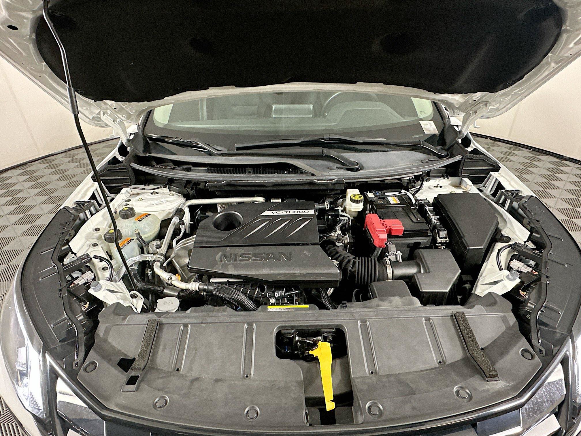 Used 2024 Nissan Rogue SV FWD image 32