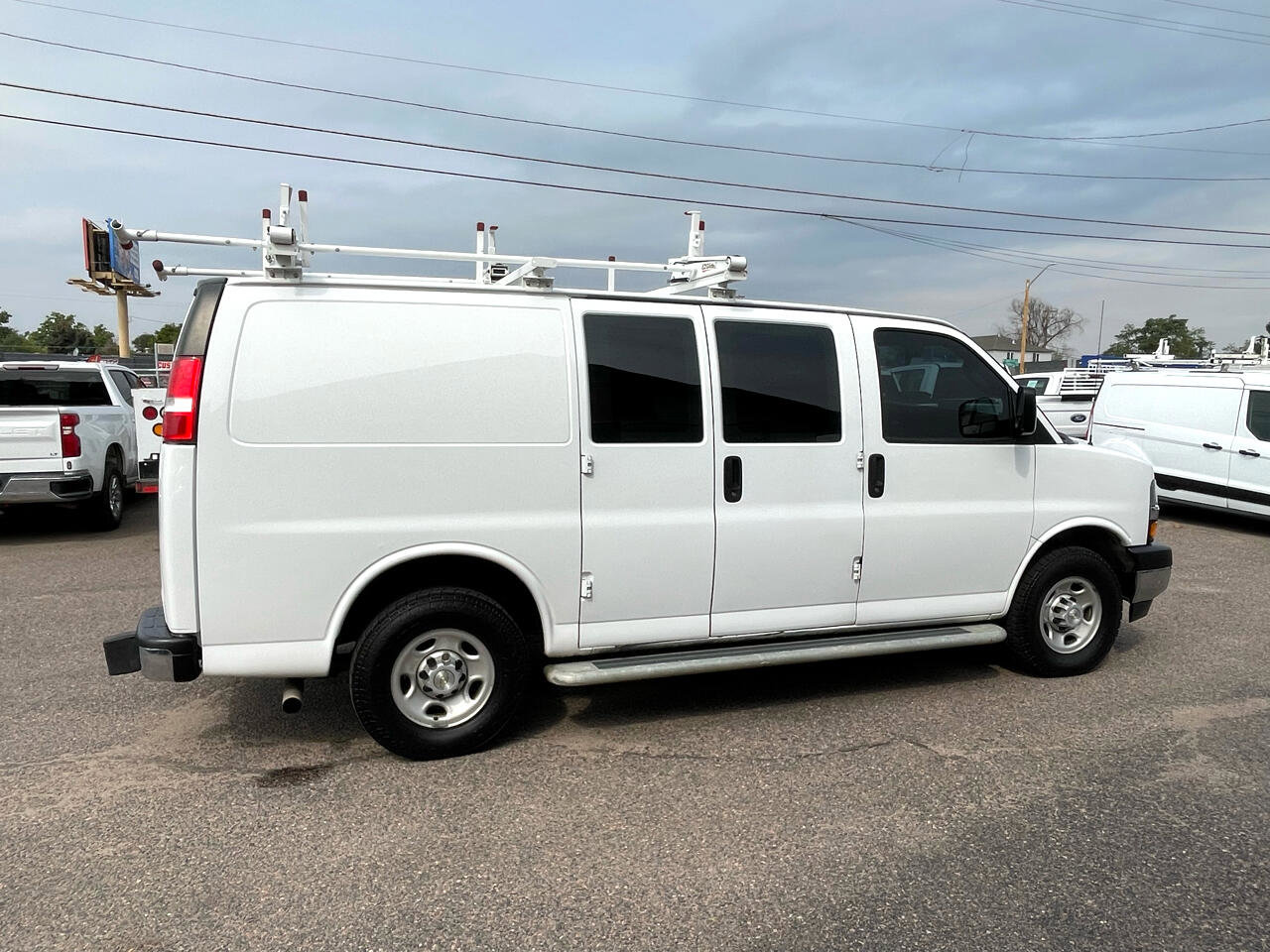 Used 2020 Chevrolet Express 2500 w/ Driver Convenience Package image 10