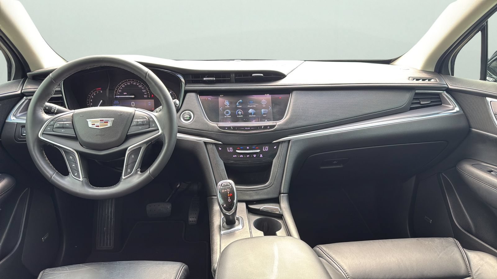 Used 2017 Cadillac XT5 Luxury w/ Driver Awareness Package FWD image 21