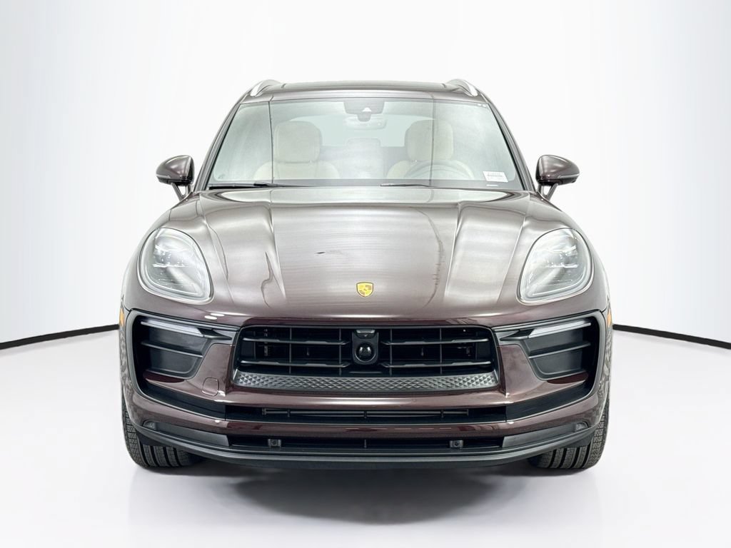 Used 2026 Porsche Macan AWD/4WD image 10