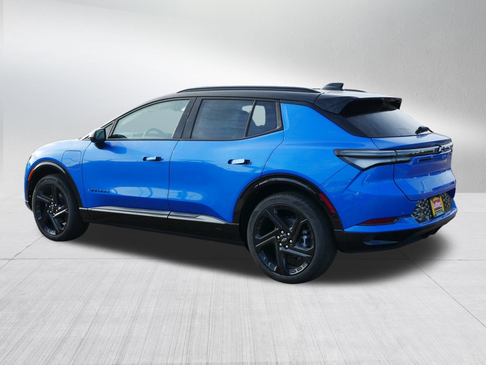 New 2026 Chevrolet Equinox EV RS image 2