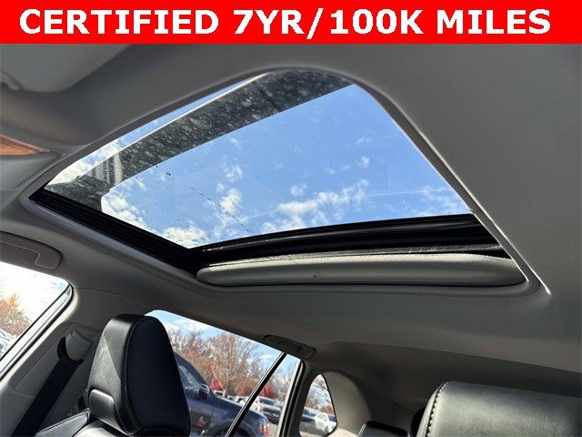 Used 2021 Toyota RAV4 XLE Premium image 16