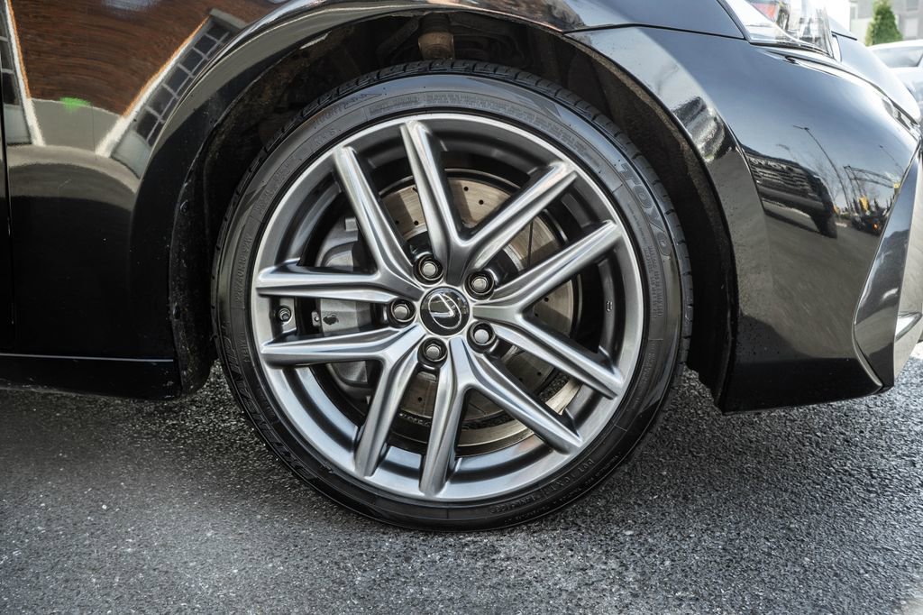 Used 2019 Lexus IS 300 F Sport w/ F Sport Package image 5