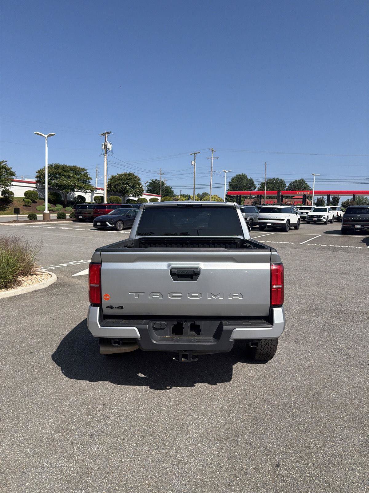 Used 2024 Toyota Tacoma TRD Off-Road AWD/4WD image 7