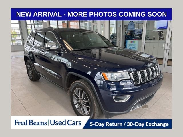 Used 2017 Jeep Grand Cherokee Limited AWD/4WD image 1