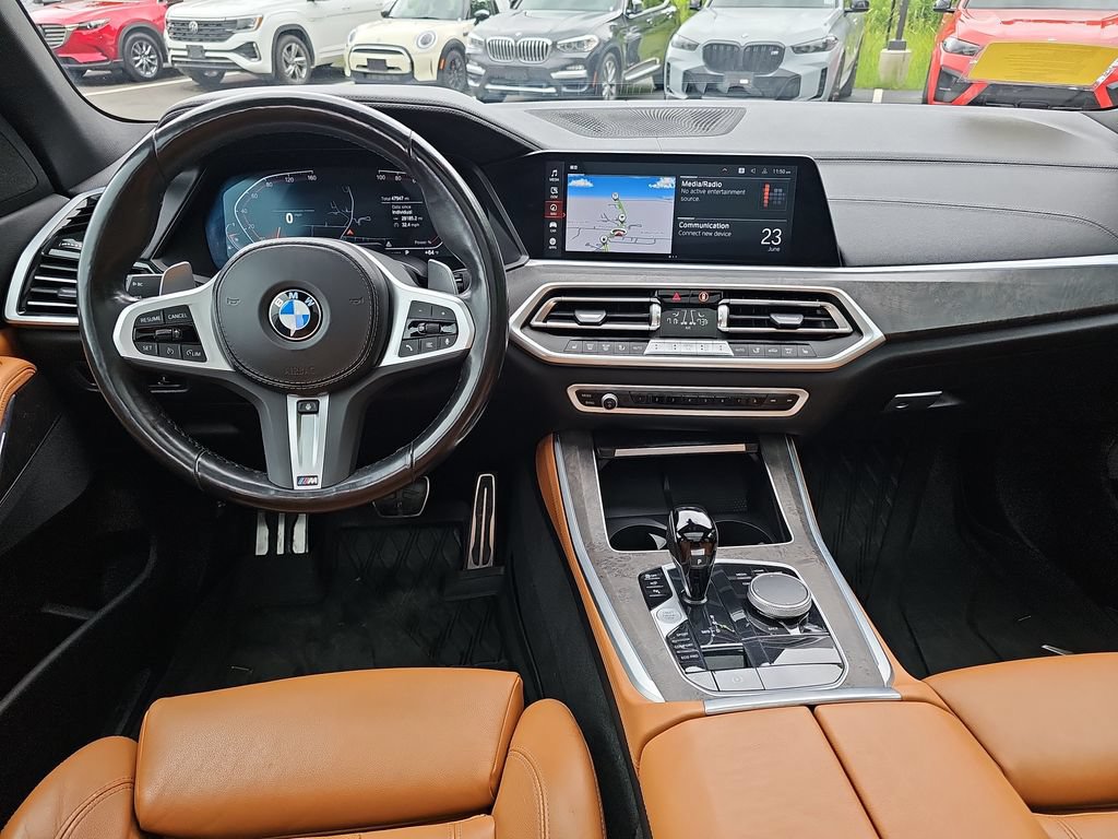 Certified 2022 BMW X5 xDrive40i w/ M Sport Package AWD/4WD image 12