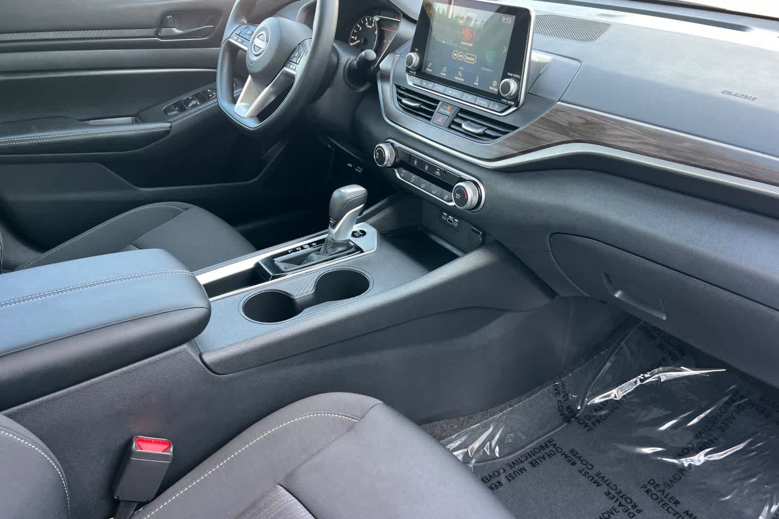 New 2026 Nissan Altima 2.5 SV FWD image 16