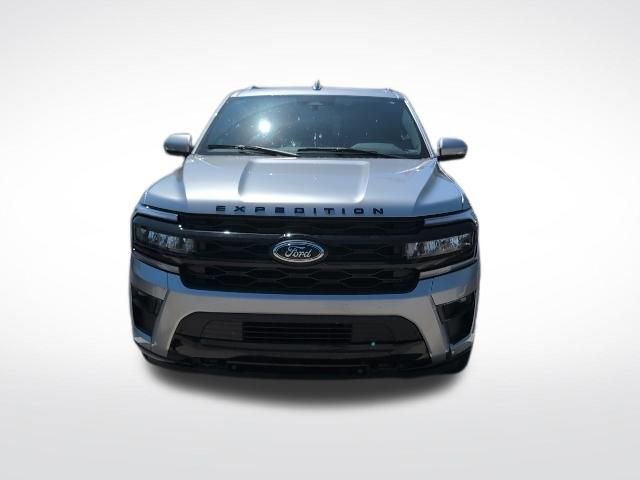 Used 2023 Ford Expedition Limited AWD/4WD image 7