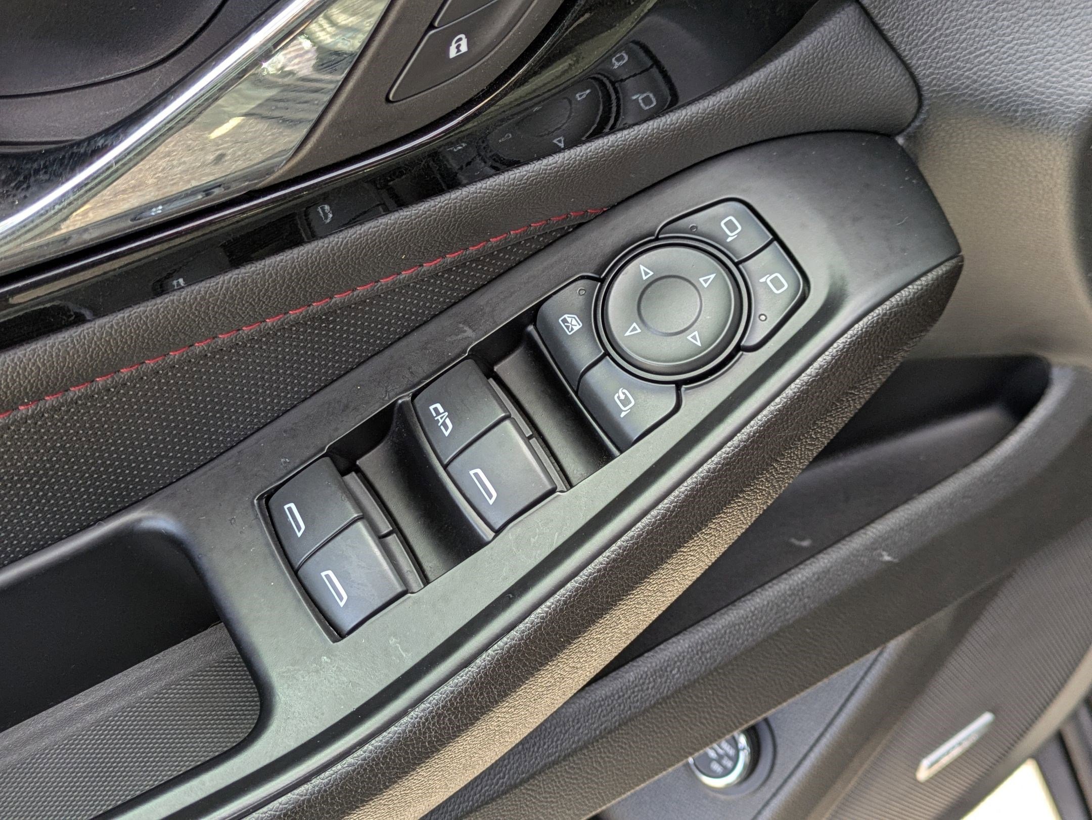 Certified 2023 Chevrolet Traverse RS w/ LPO, Floor Liner Package image 11