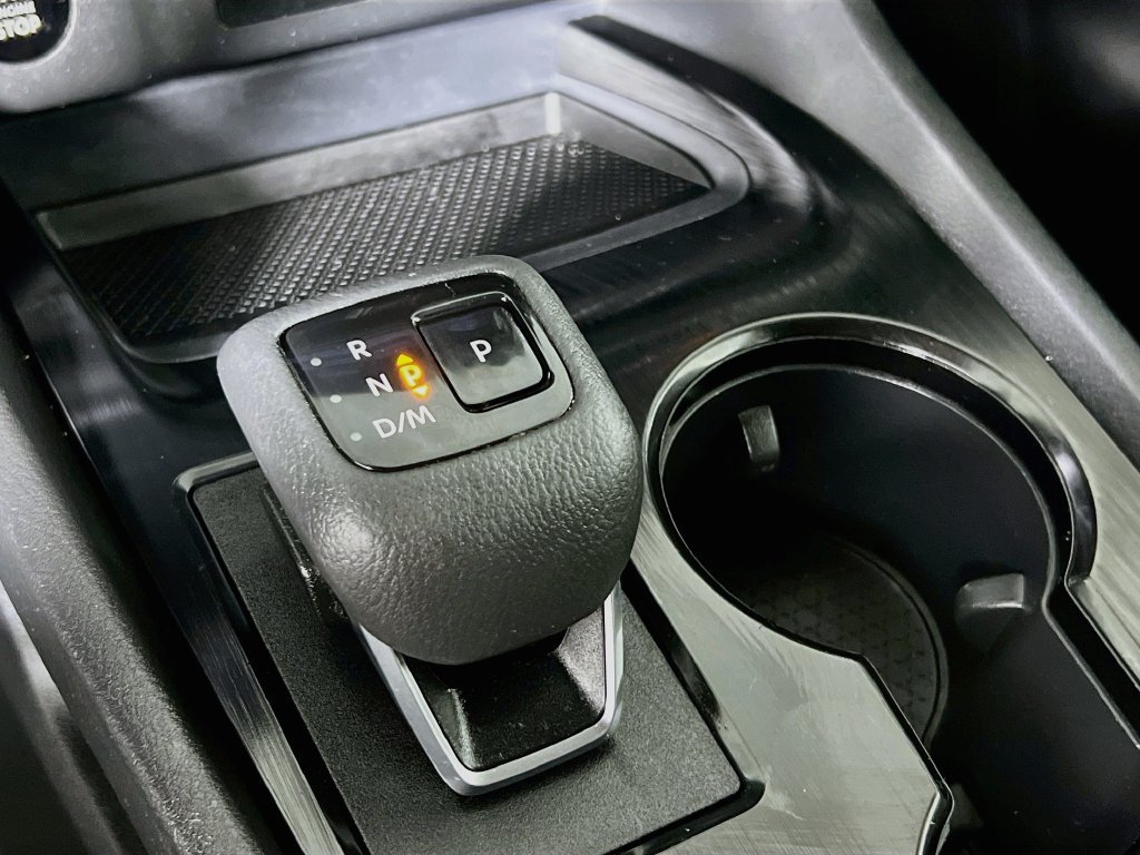 Used 2024 Nissan Rogue SV AWD/4WD image 21