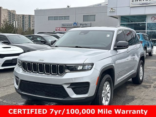 Used 2022 Jeep Grand Cherokee Laredo w/ Luxury Tech Group I image 5