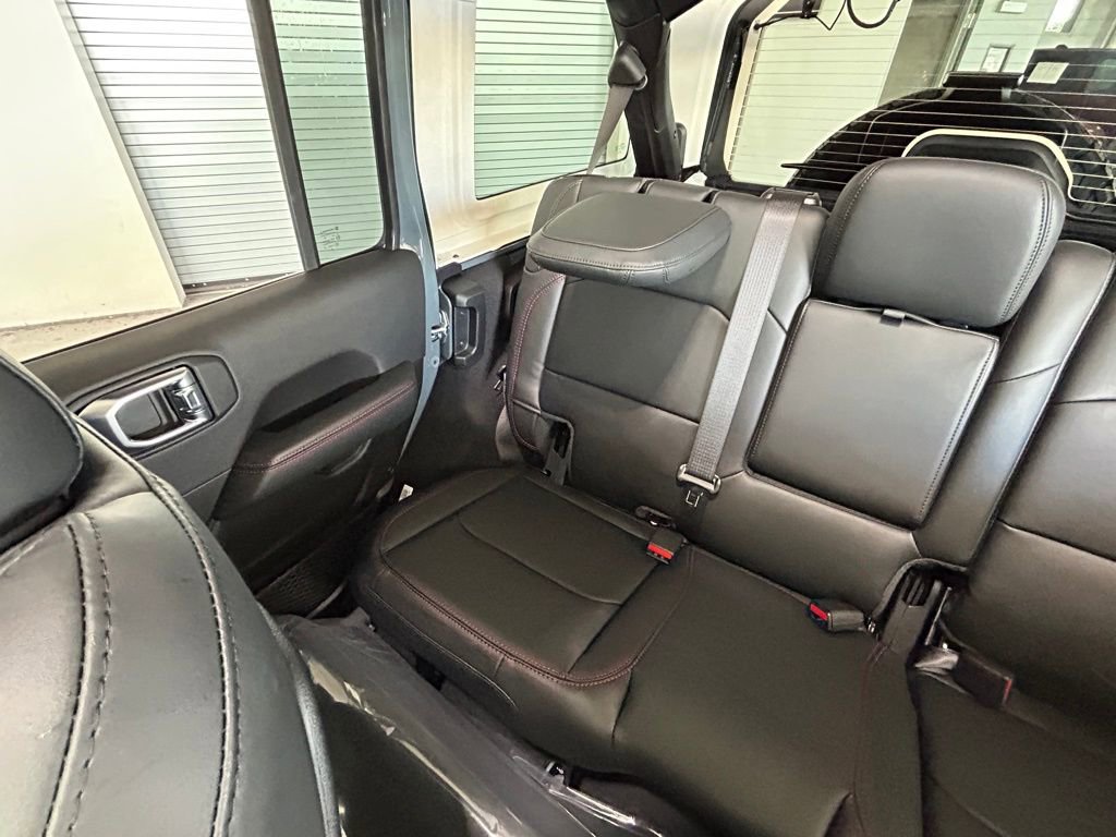 New 2026 Jeep Wrangler Unlimited Rubicon image 12