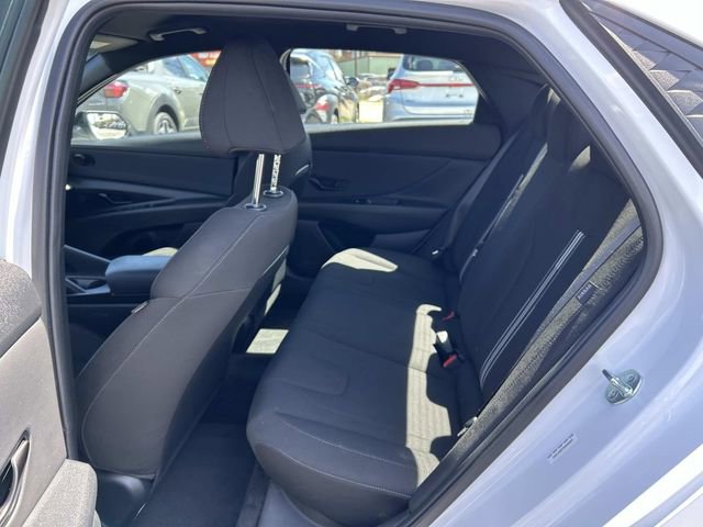 Certified 2025 Hyundai Elantra Sport FWD image 12