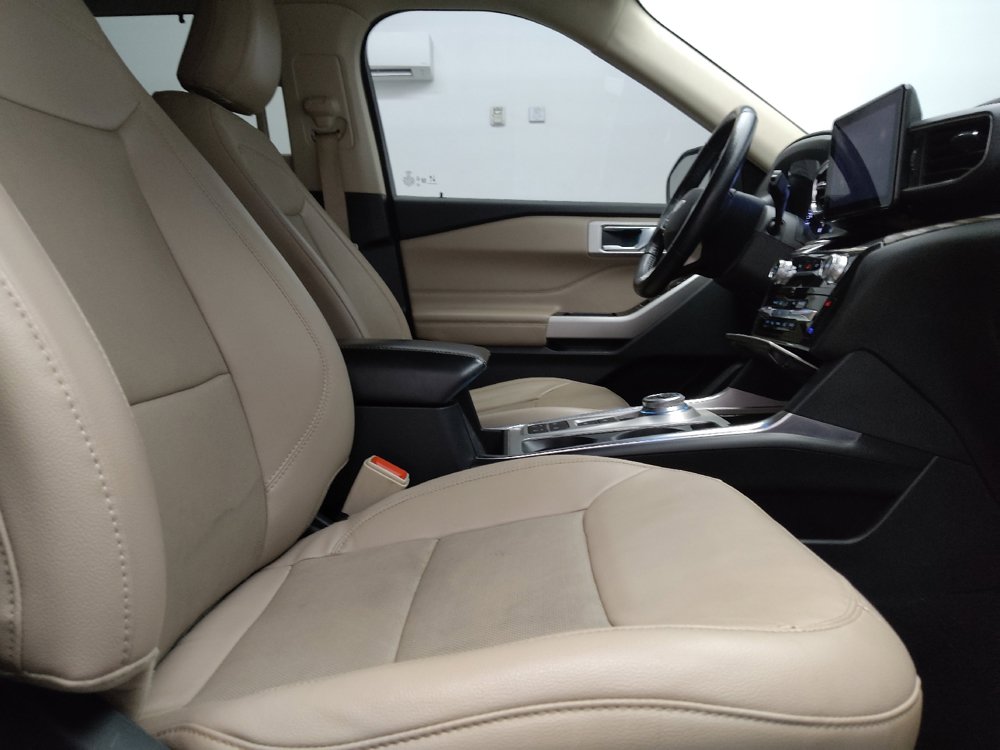 Used 2021 Ford Explorer Limited w/ Equipment Group 301A RWD image 21