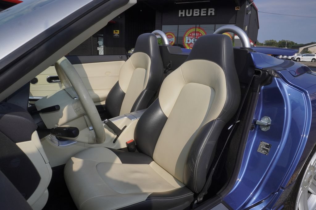 Used 2005 Chrysler Crossfire Limited RWD image 31
