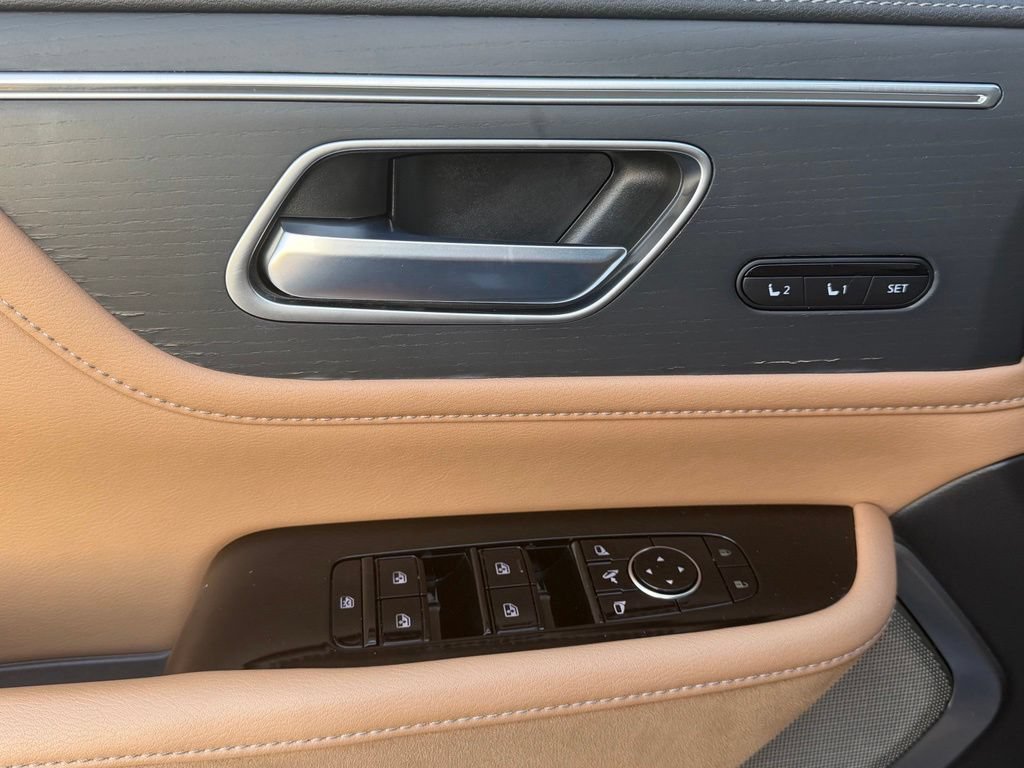 Used 2025 INFINITI QX80 Sensory AWD/4WD image 21