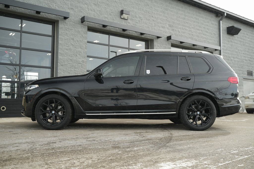 Used 2020 BMW X7 xDrive40i w/ Luxury Seating Package image 17