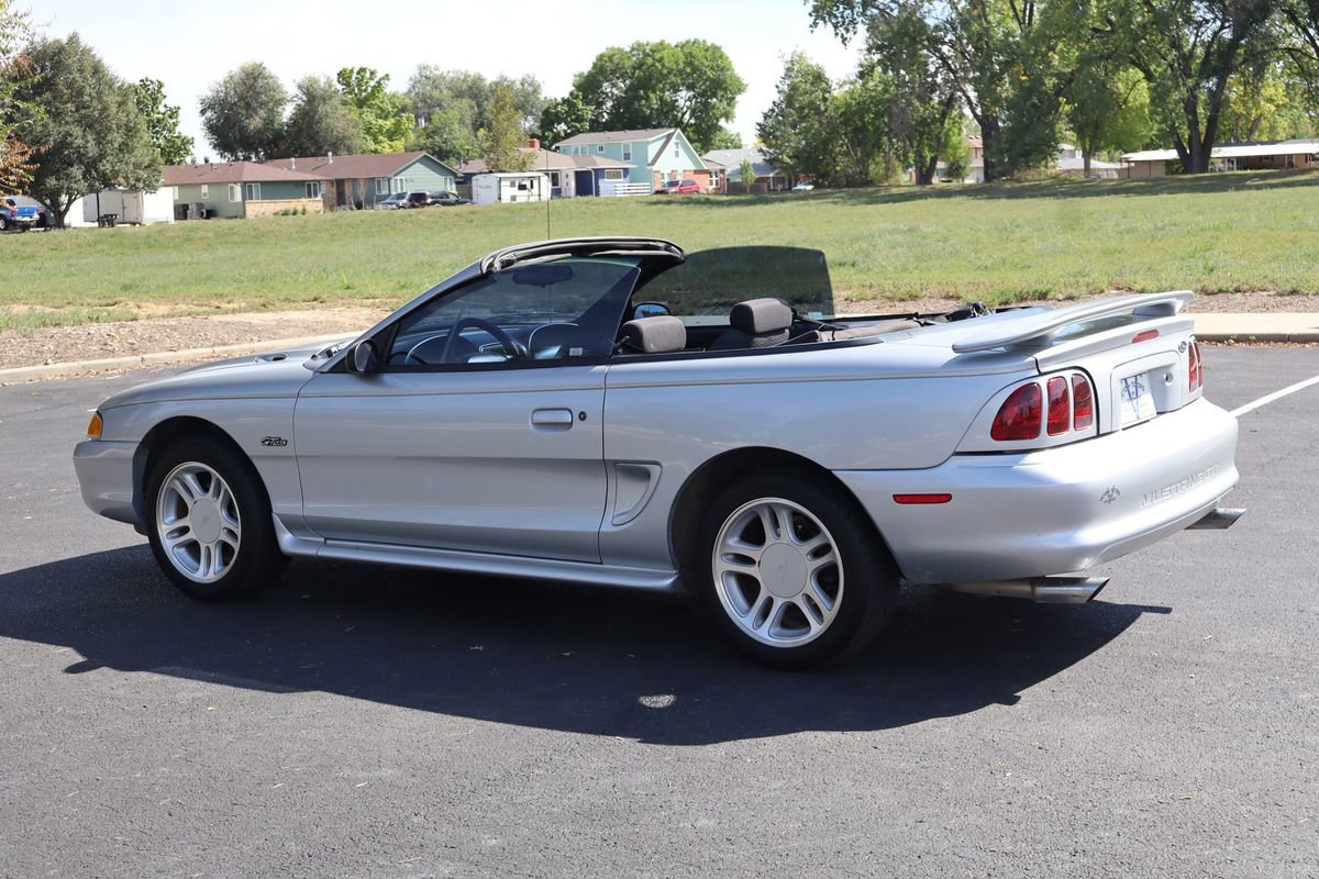 Used 1998 Ford Mustang GT image 8