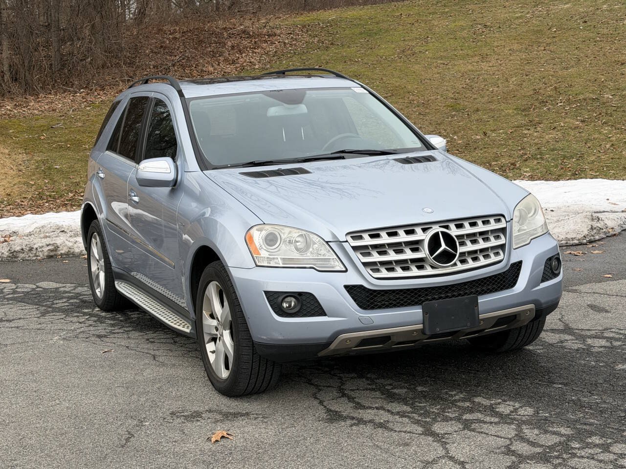 Used 2010 Mercedes-Benz ML 350 BlueTEC 4MATIC image 1