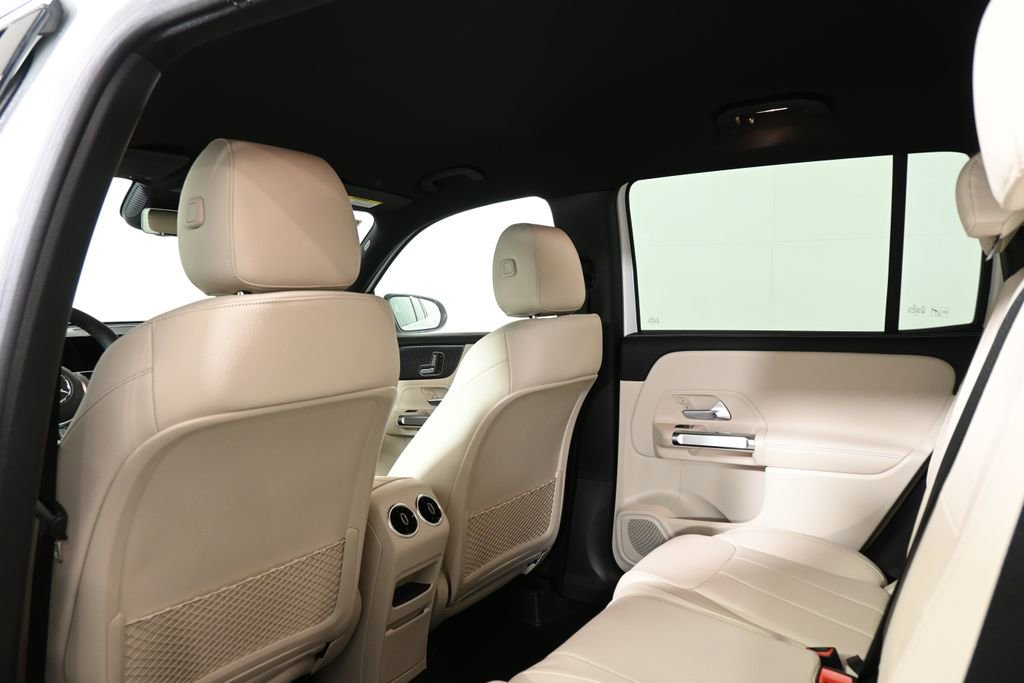 Certified 2025 Mercedes-Benz GLB 250 4MATIC image 25