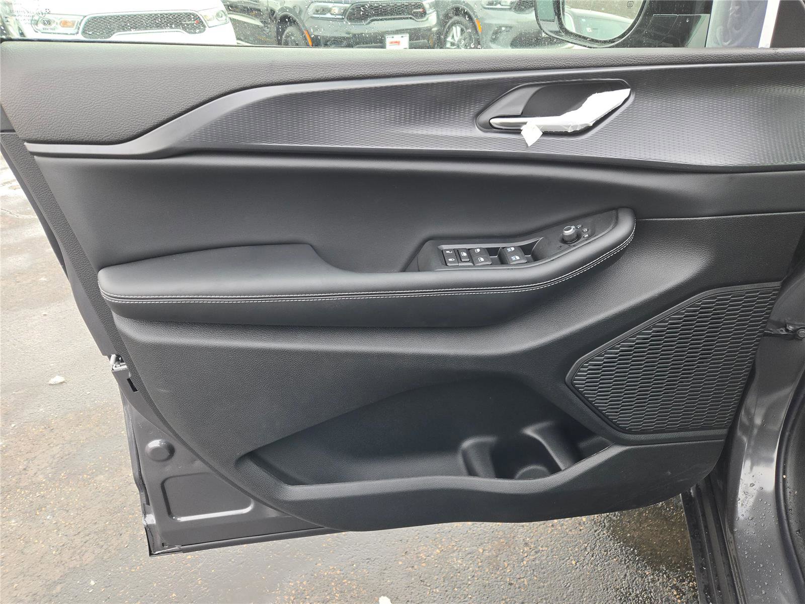 New 2025 Jeep Grand Cherokee Altitude w/ Trailer Tow Package image 23