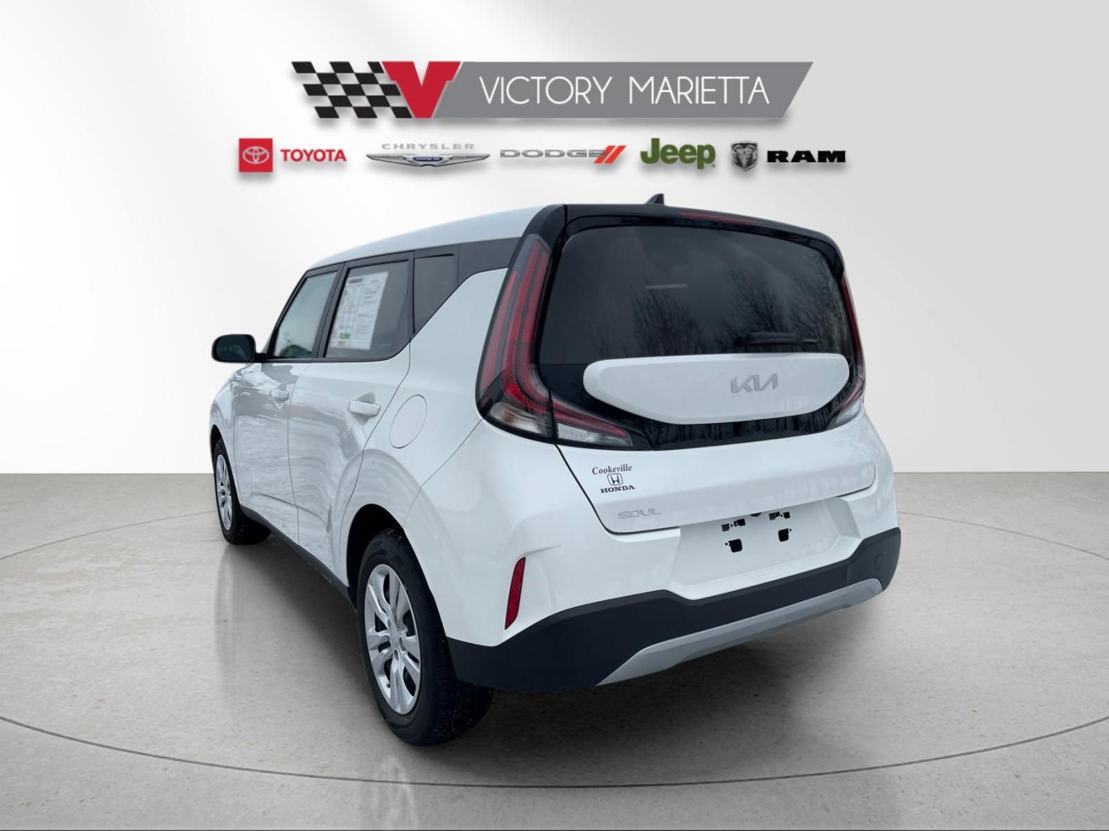 Used 2025 Kia Soul LX image 3