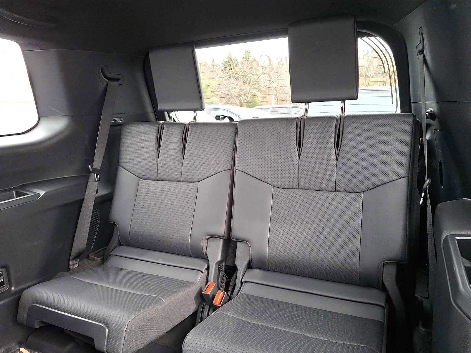 Used 2025 Lexus GX 550 Premium+ w/ Accessory Package (2T) image 9