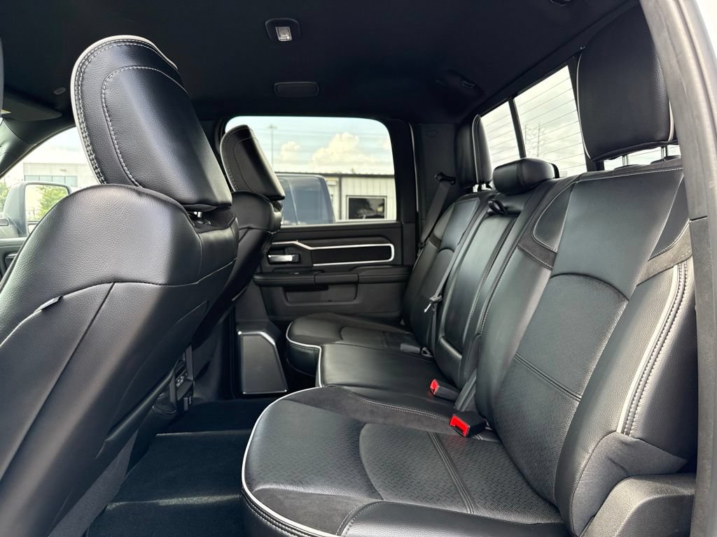 Used 2025 RAM 2500 Laramie AWD/4WD image 13