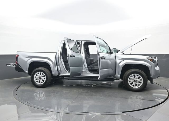 Used 2026 Toyota Tacoma SR w/ SR Upgrade Package RWD image 30