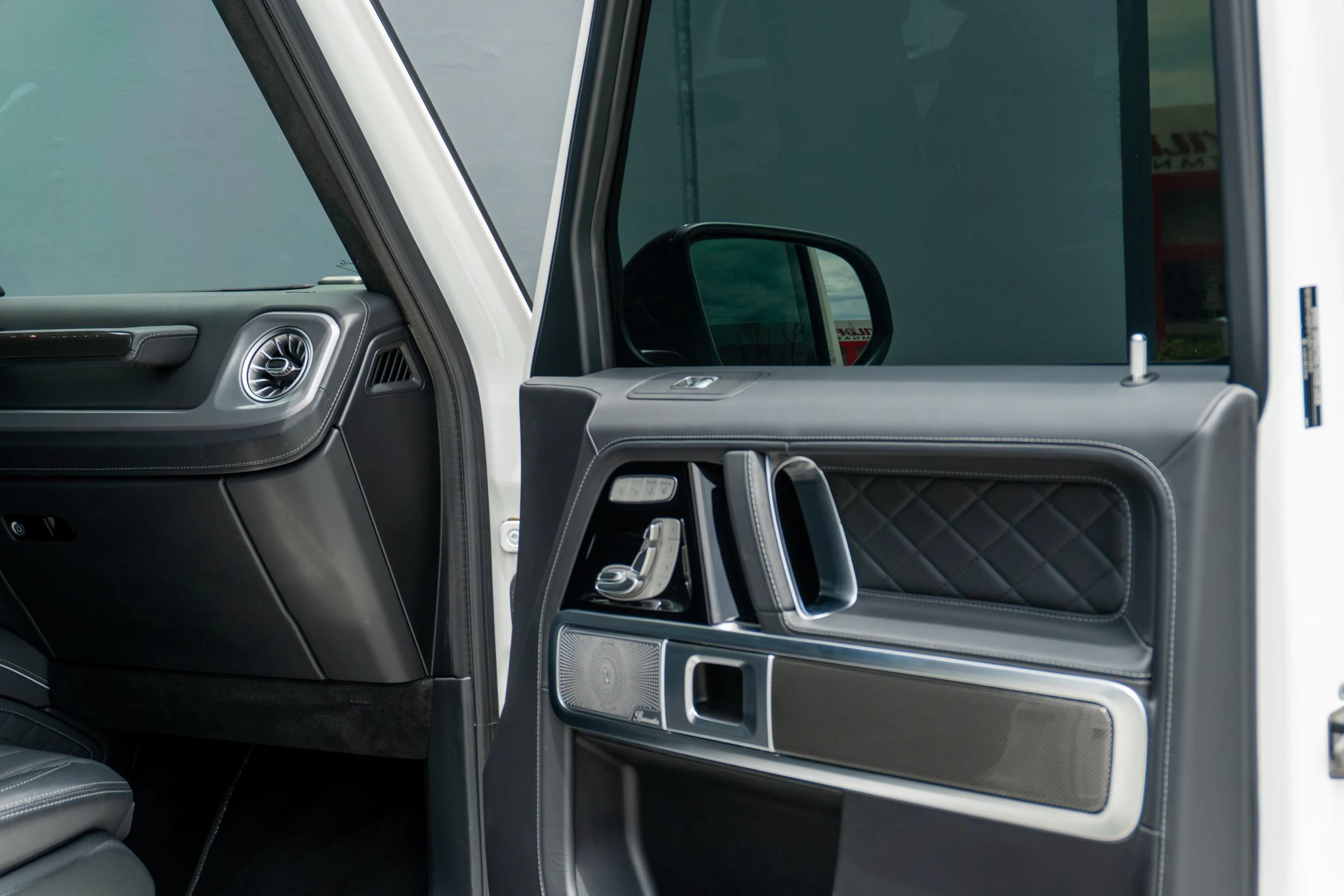 Used 2025 Mercedes-Benz G 63 AMG 4MATIC image 69