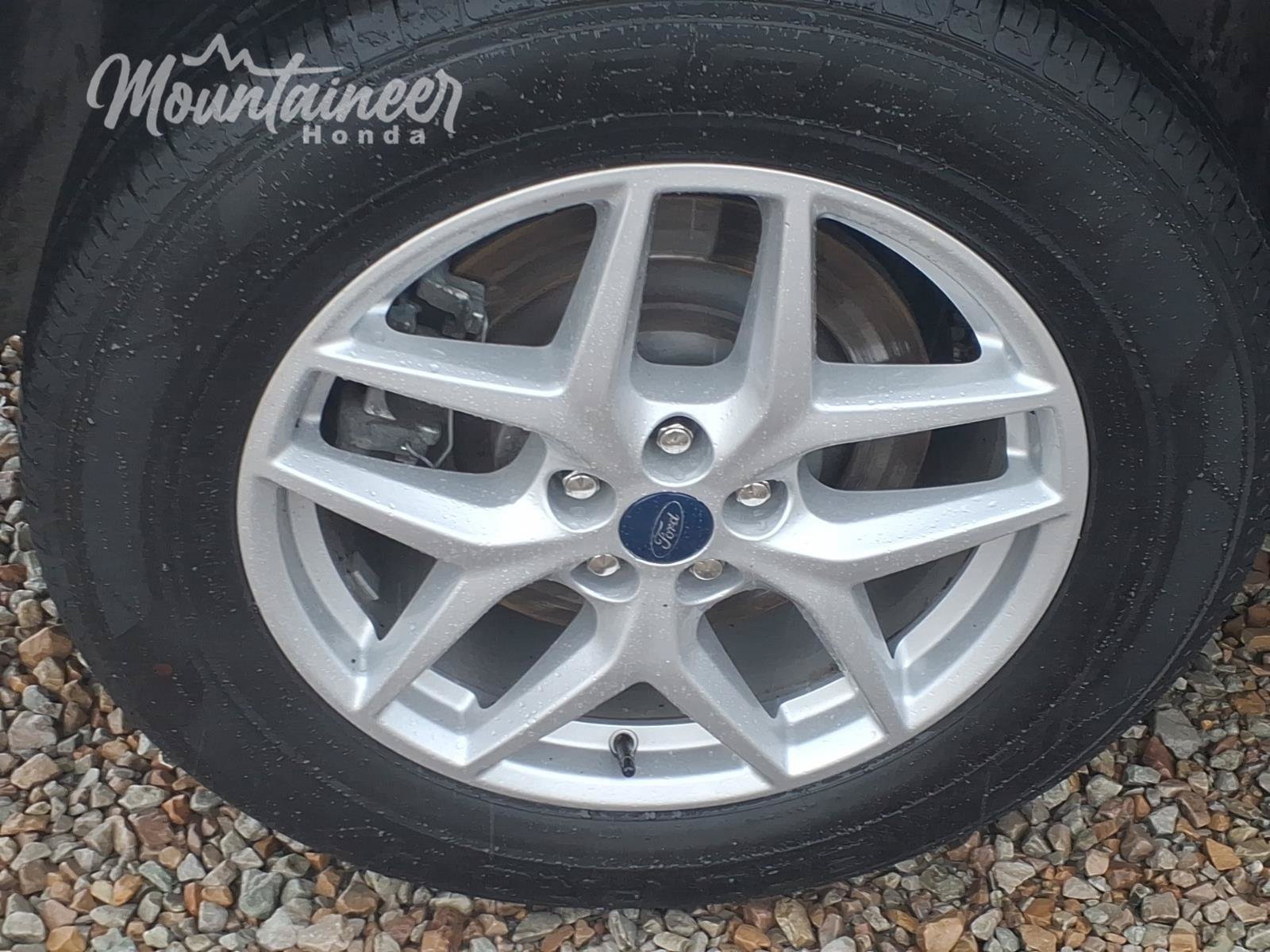 Used 2022 Ford Edge SEL w/ Convenience Package AWD/4WD image 10