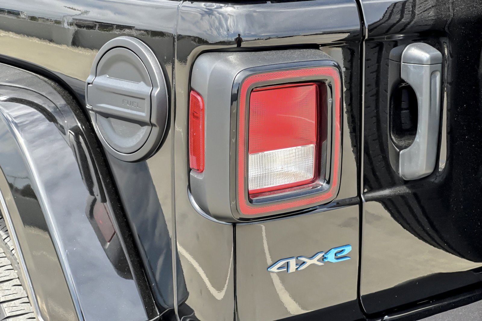 Used 2024 Jeep Wrangler Unlimited AWD/4WD image 26