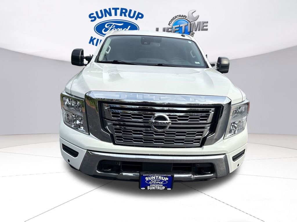 Used 2021 Nissan Titan SV w/ SV Convenience Package image 10