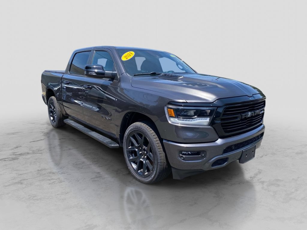 Used 2024 RAM 1500 Laramie AWD/4WD image 10
