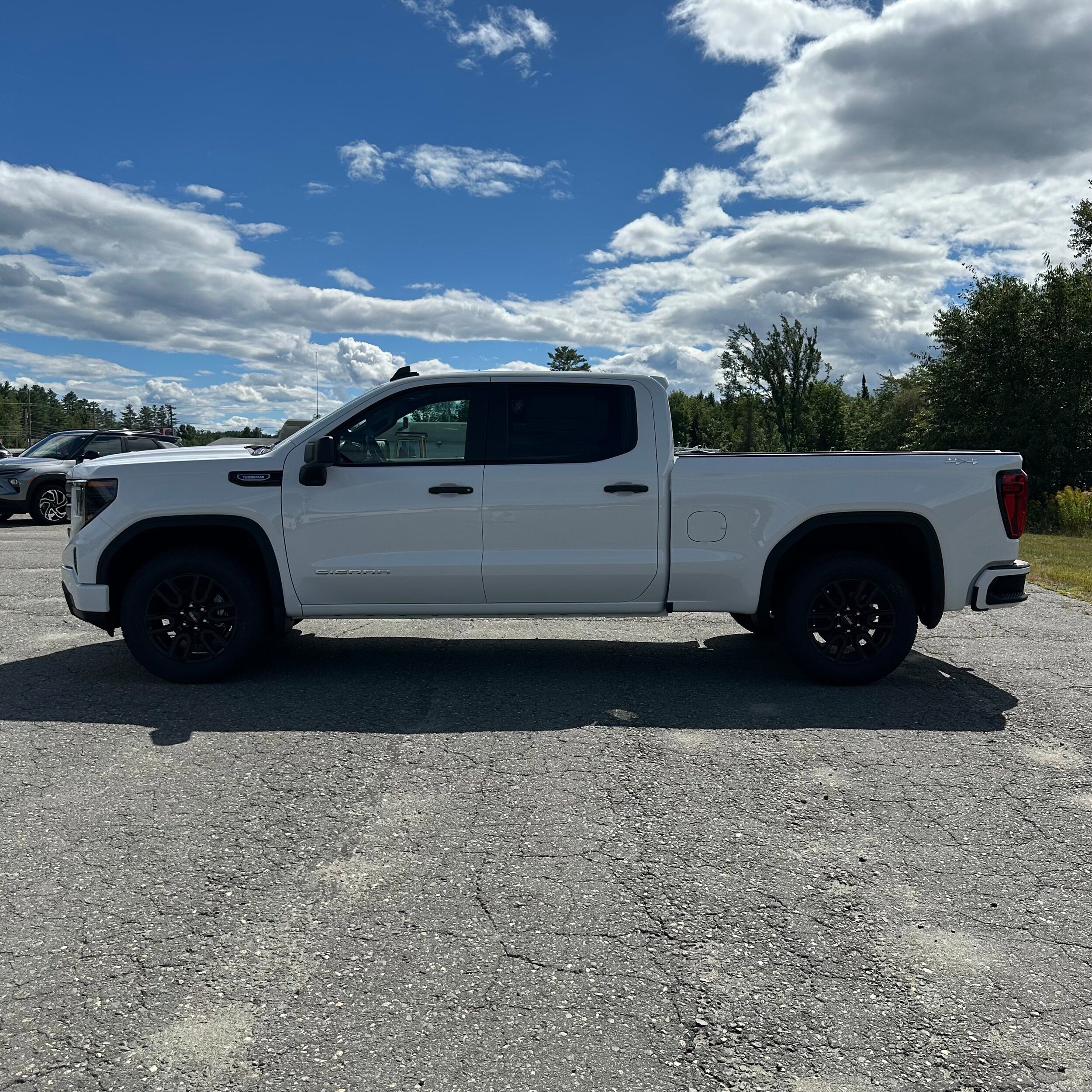 New 2026 GMC Sierra 1500 Pro w/ Graphite Edition AWD/4WD image 6
