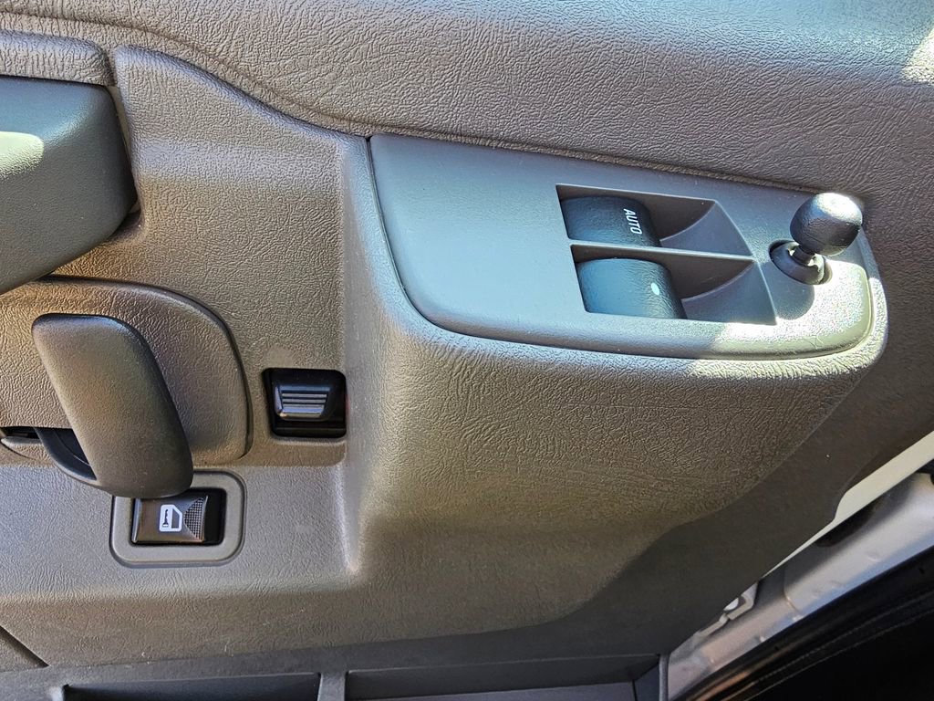 Used 2019 Chevrolet Express 3500 LT w/ LT Preferred Equipment Group image 13